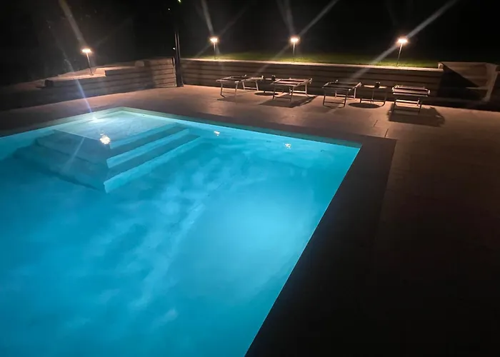 Bed & Breakfast Con Vista Giardino E Piscina Borgofranco d'Ivrea foto