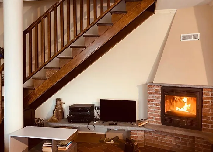 הוילה Gambasca Luce Sul Bric תמונה