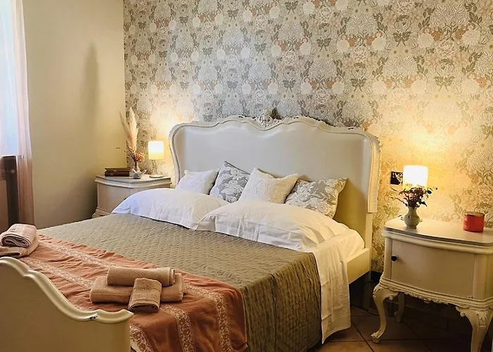 Фото Апартаменты La Casa Di Eleonora Roccabruna