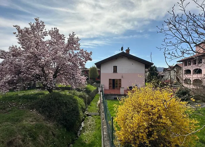 foto di Villa Le Nocciole - 2 bedrooms&2 bathrooms Grignasco