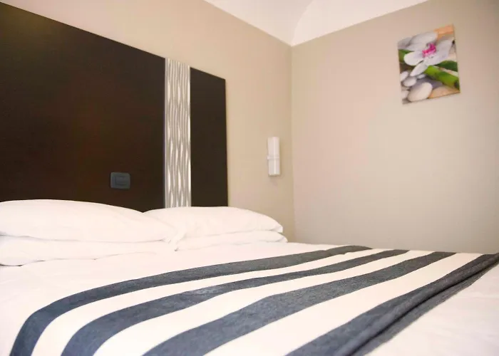 Hotel Principe Casale Monferrato photo