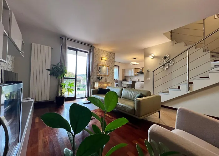 Photo de Appartement Kibilù - Via Generale Chinotto à Arona