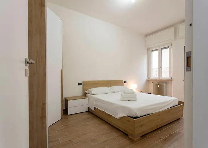 Фото Duca'S Suite - Near Hospital Self Chek-In Новара