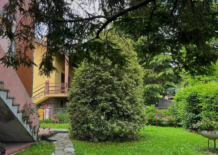 Alloggio Il Pino Casaleggio Boiro Foto