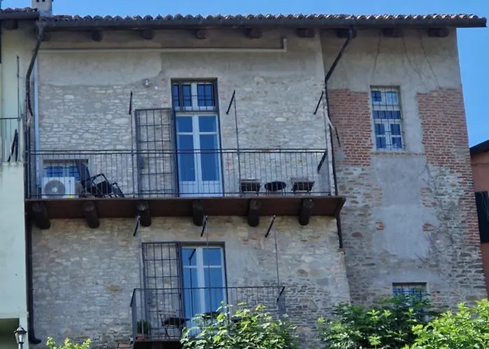 Ca 'D Calin Casa Nel Borgo Hotel Serralunga d'Alba photo