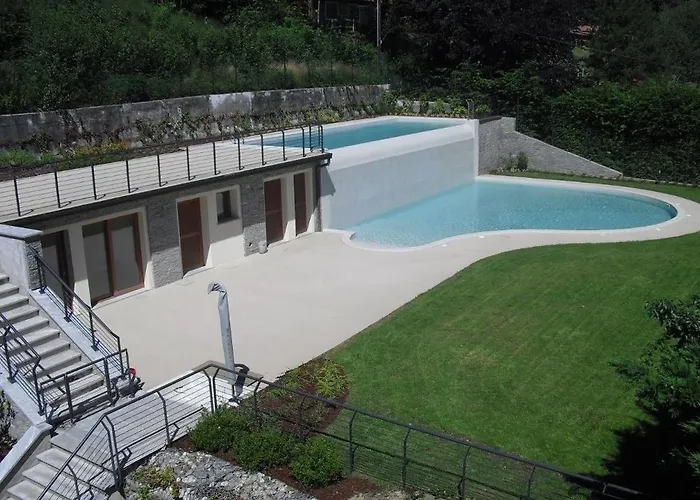 foto di Lakescape - appartamento con terrazza, vista e piscina Gignese