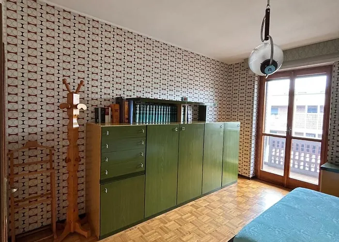 foto di Elegant Retro Flat 3 Bedrooms Near Oasis Zegna Trivero