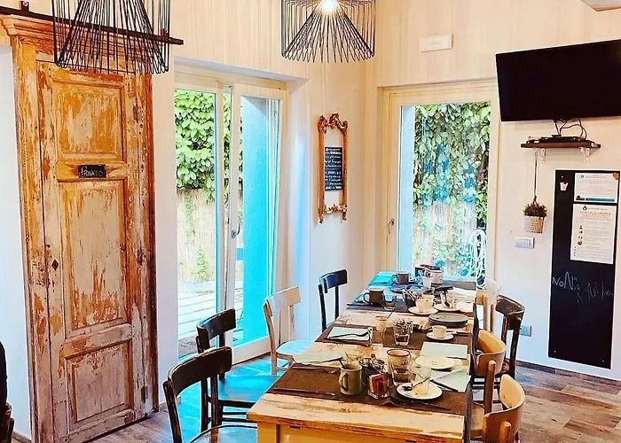 Photo de Guest House Nonna Giulina, Camere - Rooms Castagnole delle Lanze