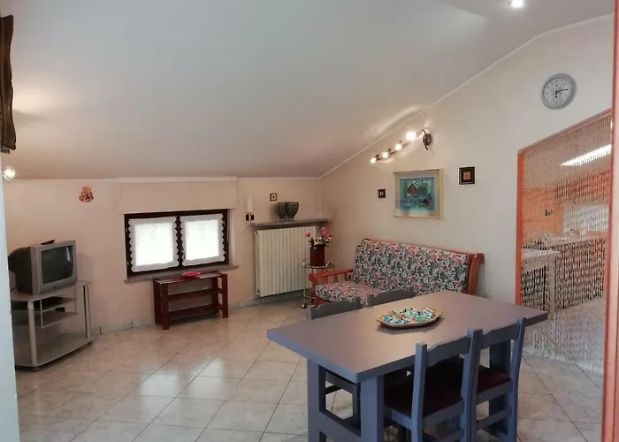 Appartamento Mansardato In Villetta Bifamiliare. Rifreddo photo